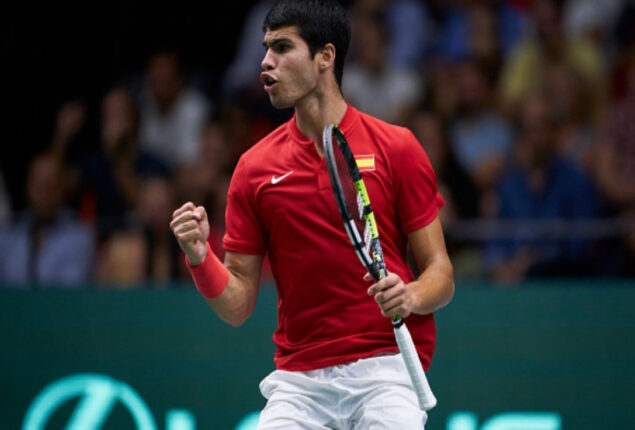 Carlos Alcaraz assists Spain in reaching Davis Cup quarterfinals