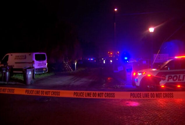 After rowing boat capsizes in Orlando, 1 student missing and another is hospitalised