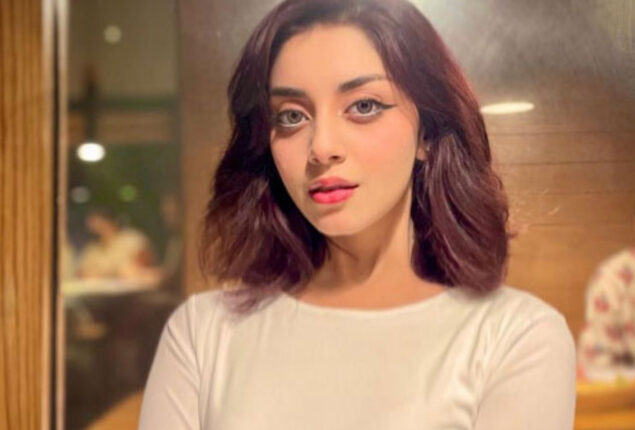Alizeh Shah steps out in comfy outfit, see pics