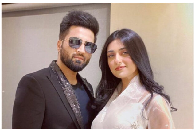 Sarah Khan Responds to Those Who Call Her A Show Off