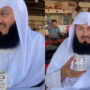 Mufti Ismail Menk takes a sip of Pakistani Dhaba tea