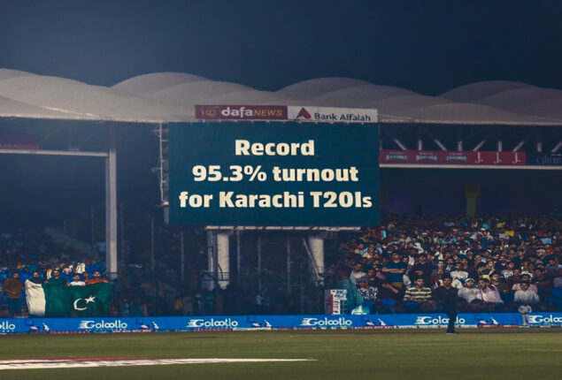 How many people attended matches in Karachi?