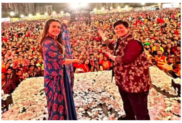 Rashmika Mandanna celebrates Navratri in Mumbai