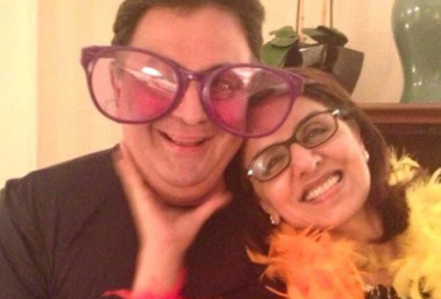 Neetu Kapoor posted a goofy photo with Rishi Kapoor