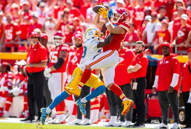 Kansas City Chiefs will welcome Los Angeles Chargers to Arrowhead Stadium