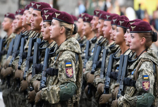 During the Russia war, Ukrainian Women are joining the military