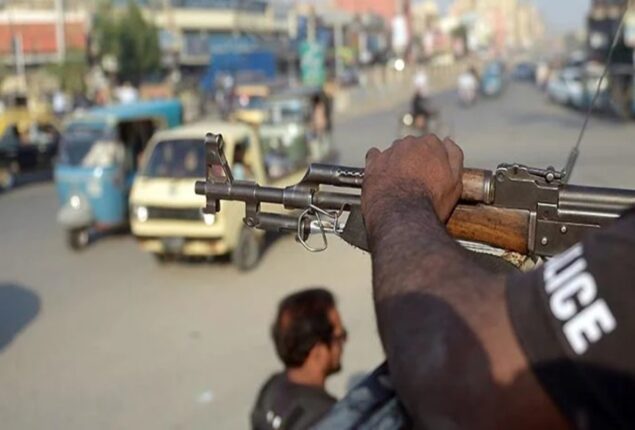 IG Sindh calls meeting to combat soaring street crimes in Karachi