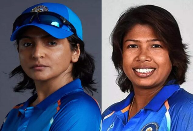 Jhulan Goswami, a renowned cricketer, is honoured by Anushka Sharma