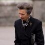 Princess Anne chosen to carry coffin of Queen Elizabeth