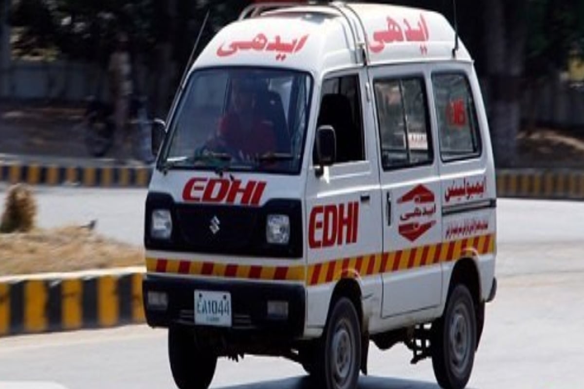 Policeman martyred in attack on anti-polio team in KP