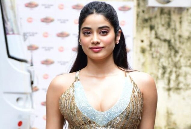 Ranveer Singh never displeases with his style, according to Janhvi Kapoor