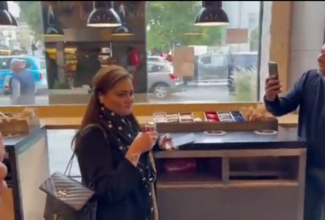 Marriyum Aurangzeb heckled in London coffee shop