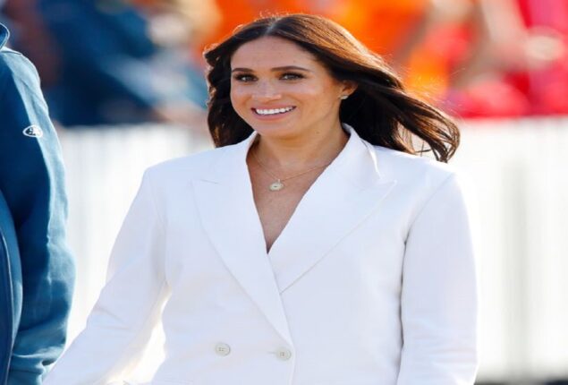 With Archetypes, Meghan Markle is “destroying the royal illusion.”