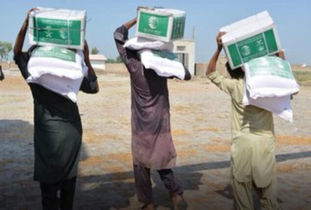 Saudi Arabia’s KS Relief distributes relief goods in flood-hit areas