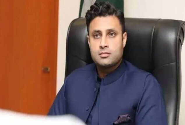 PTI’s Zulfi Bukhari renounces British nationality