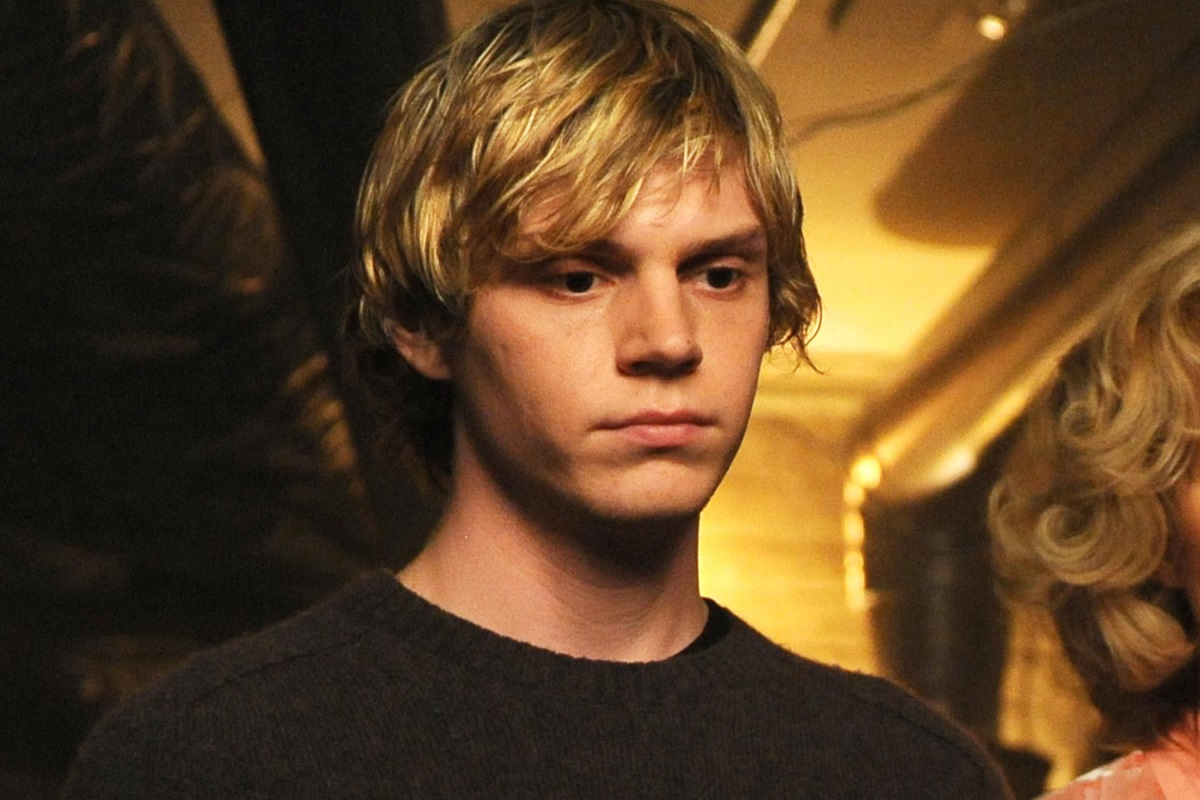 Evan Peters