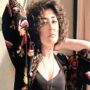 Melek Mosso cuts her hair on stage to show sympathy with Iranian women