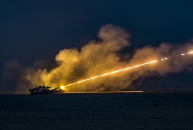 N Korea sends a “grave warning” to Seoul by firing artillery shells