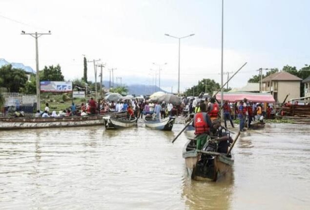 Nigeria flood fatalities reach 600 as thousands flee