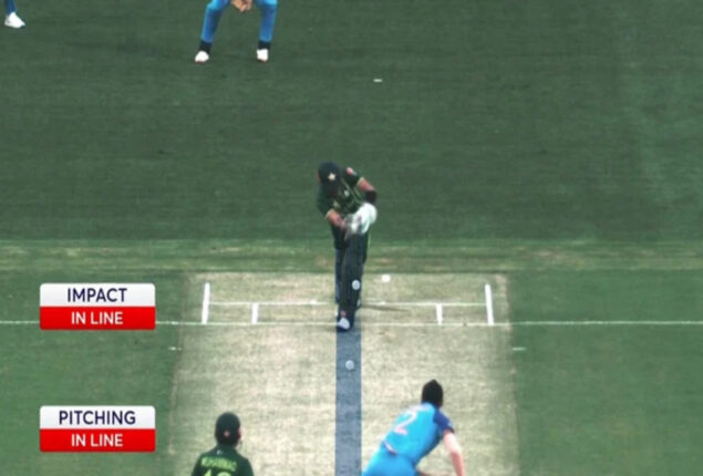 Pakistan vs. India: Babar Azam early dismissal disappoints fans