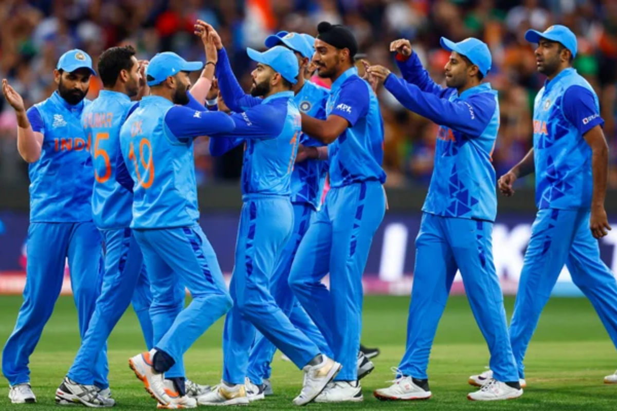 India cricketers fight over sandwiches in T20 World Cup
