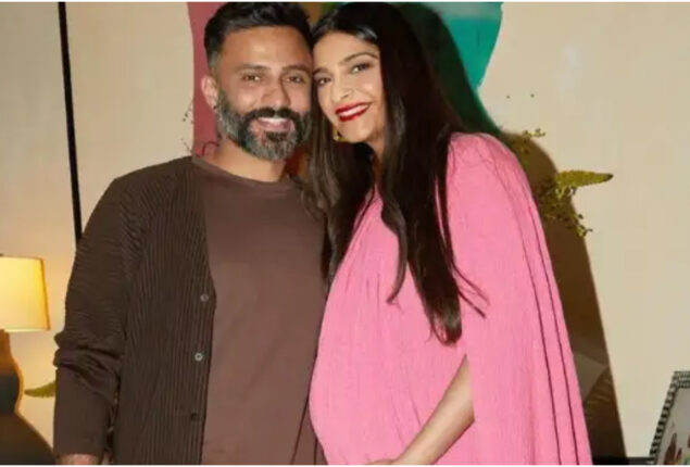 Rishi Sunak’s photo with Sonam Kapoor and others goes viral