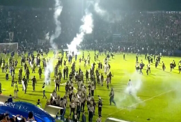 174 spectators died during crazy football match