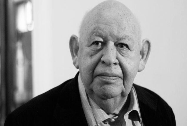 Polish communist government spokesman Jerzy Urban, dies at 89