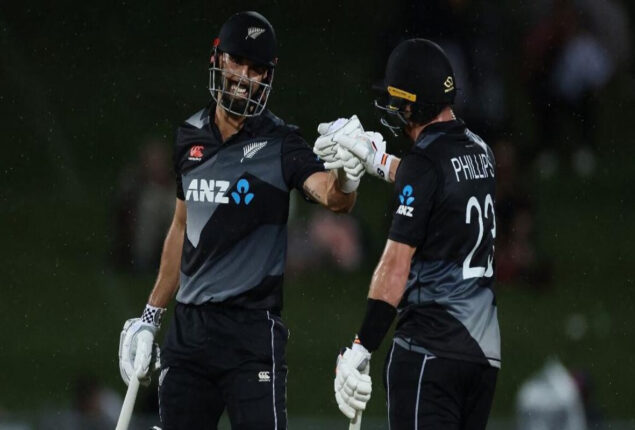 Adam Milne, Glenn Phillips led New Zealand to final of tri-series