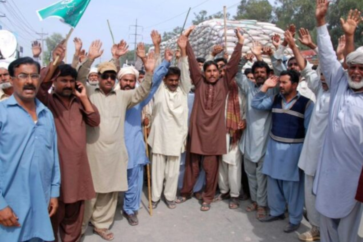 Deadlock government & farmers