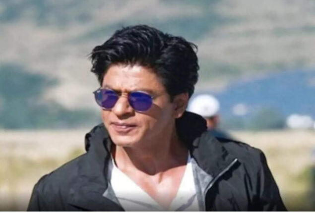 Shah Rukh Khan praises both male and female cricketers get same match fee