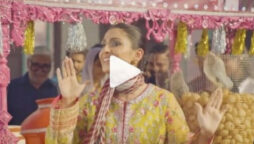 Ayeza Khan did a funny public stunt for a clothing brand featuring ‘Gol Gappay’