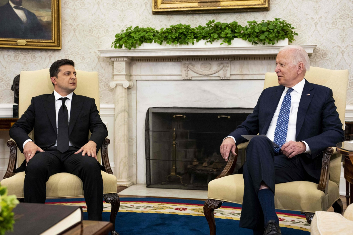 Biden Zelenskyy speak via phone