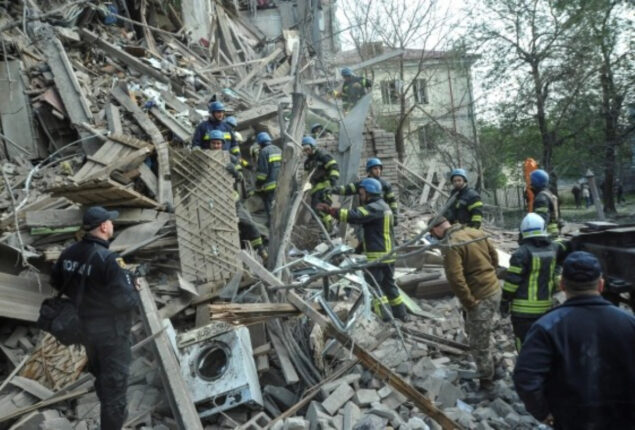Russian missiles kills 11 in Zaporizhzhia, rescue attempts continue