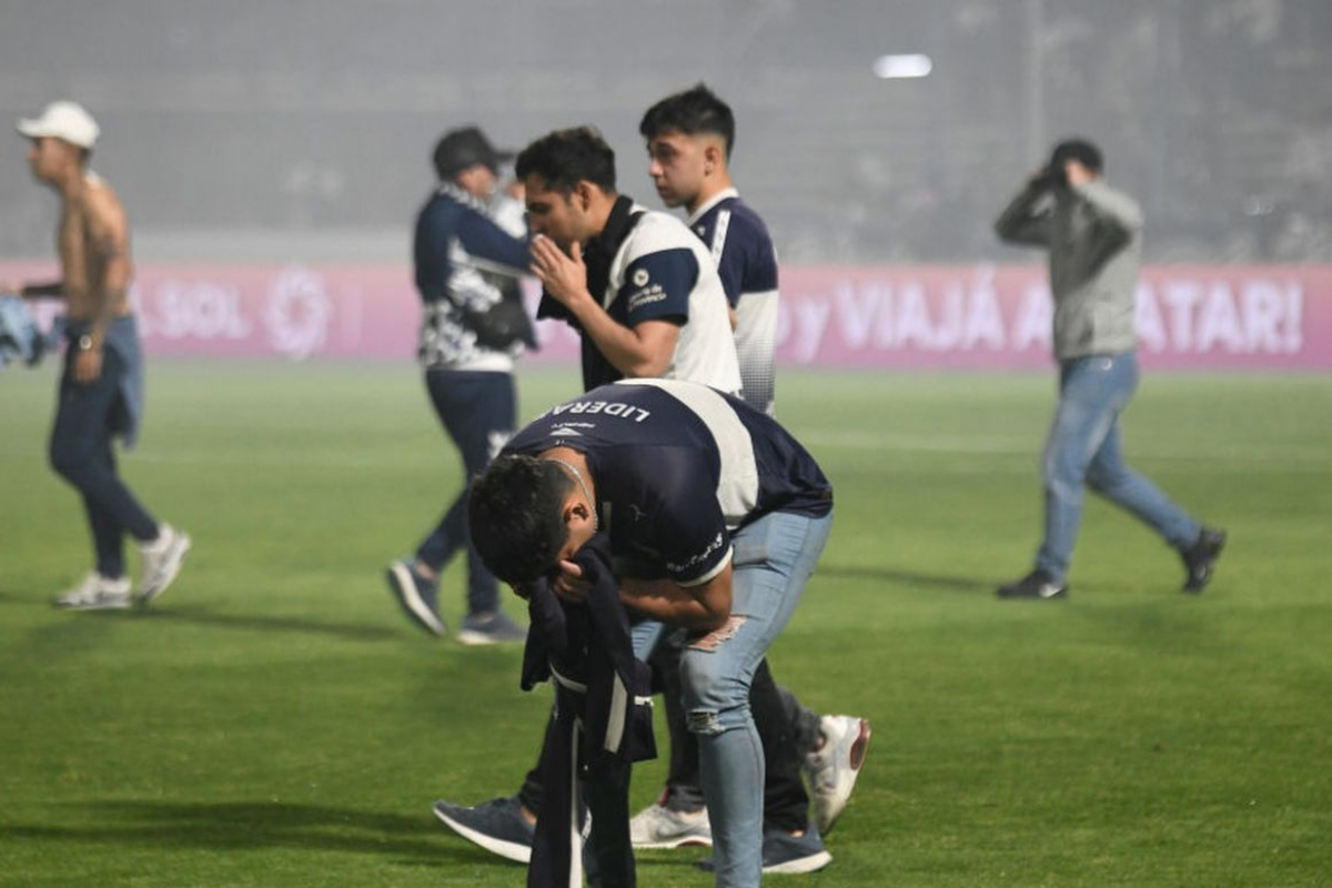 Gimnasia fan dies