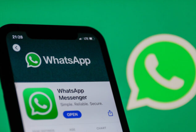 WhatsApp won’t let you to take screenshots anymore
