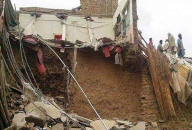 Nine including 8 children die in roof collapse in Chilas