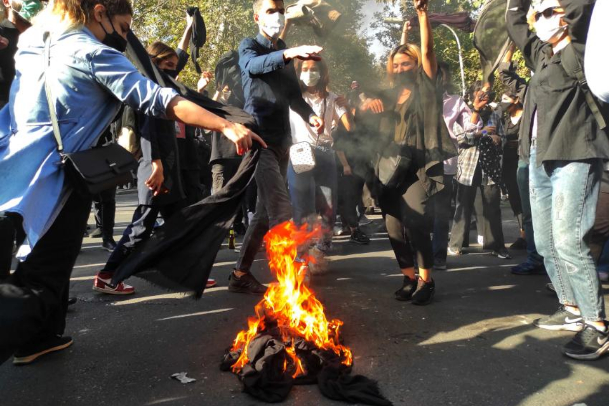 security officers killed Iran