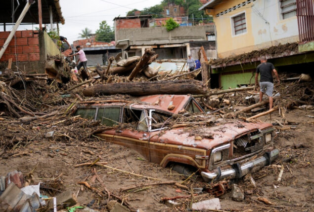 Landslides in Venezuela kill several people and destroy homes