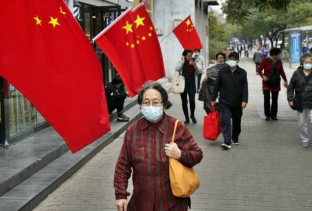 China Covid: Beijing hit by restrictions before Congress