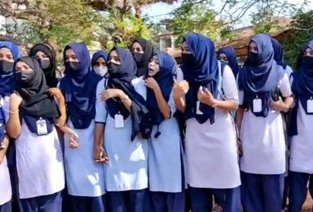 India: Supreme court judges conflict on wearing hijab in schools