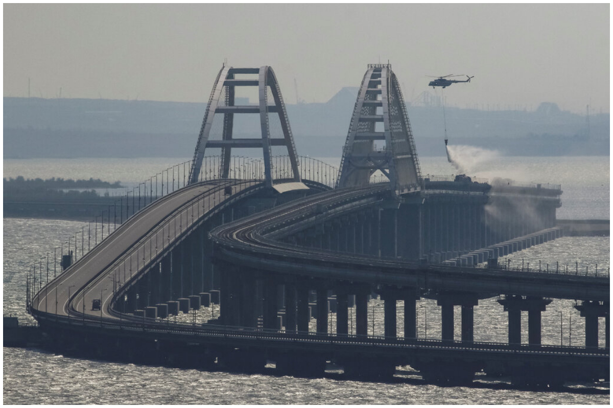 Russia to fix Crimean bridge