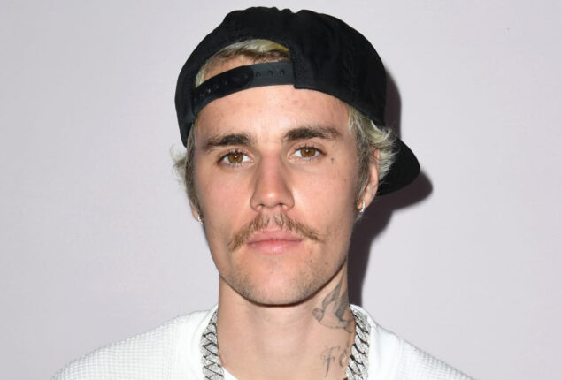 ‘H&M is selling his merch without approval’ says Justin Bieber