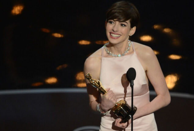 Anne Hathaway discusses the “hatred” she encountered after winning 2013 Oscar