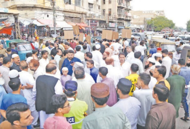 Traders to stage protest against land grabbing