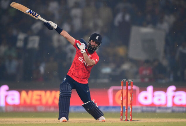 English player Moeen Ali praises Karachi cuisine