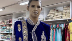 mannequin resembles Obama