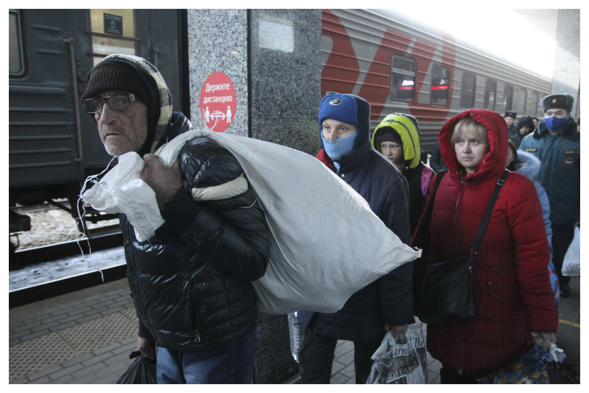 Ukraine refugees requests not to return this winter