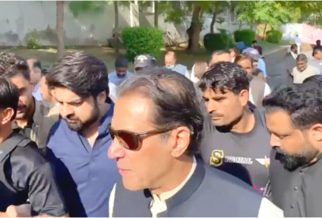 FIA lodges FIR against 11 including Imran Khan in foreign funding case