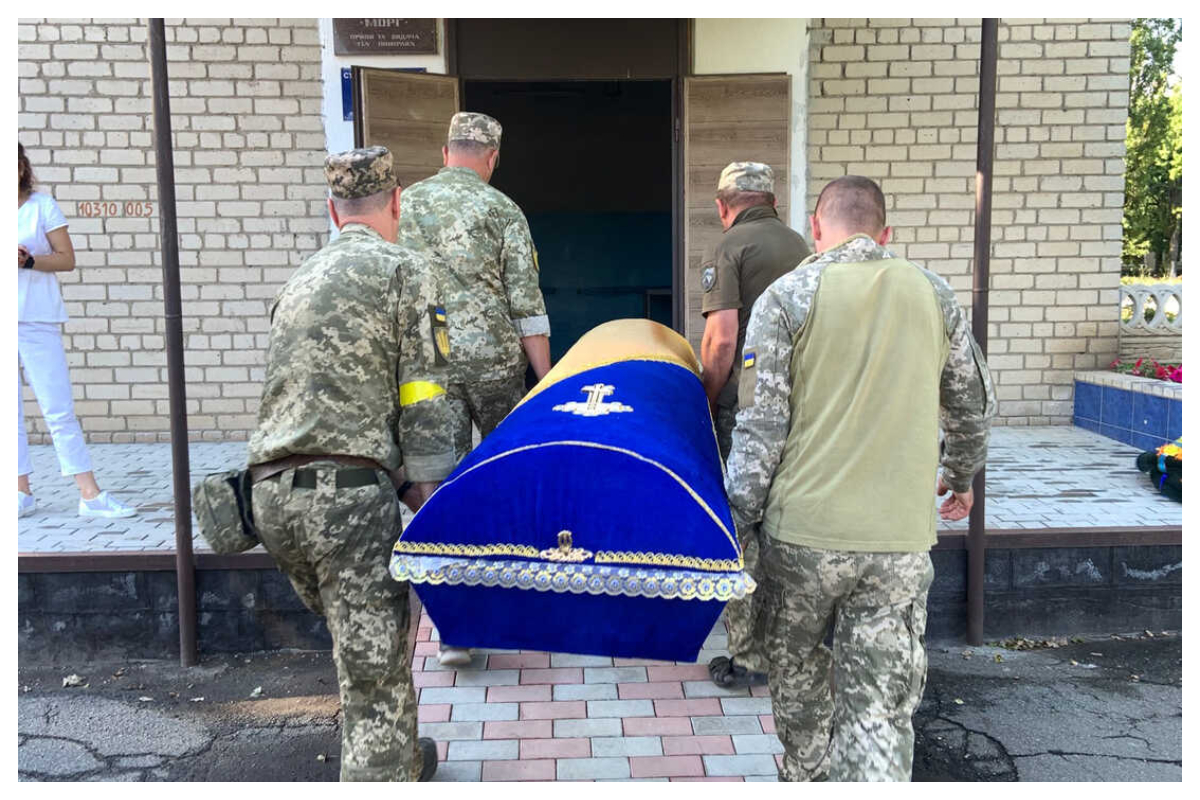 Russian military returns American corpse to Ukraine